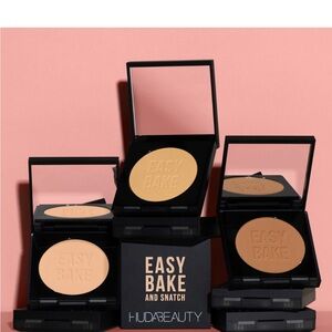 HUDA BEAUTY Easy Baked and Snatch in Banana Bread. Limited Quantities